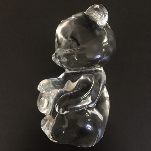 Vintage 3.5” clear glass bear cub statue - Picture 7 of 8